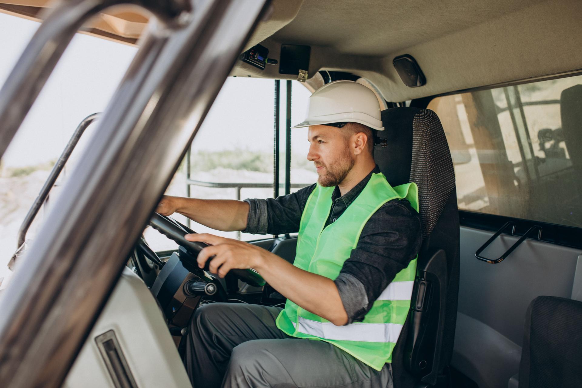Truck Driver Safety: Best Practices for Safer, High-Performing Fleets